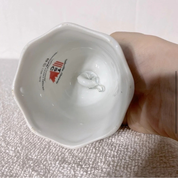 Vintage Calgary Olympics  1988 Ceramic Souvenir Bell - Picture 6 of 12